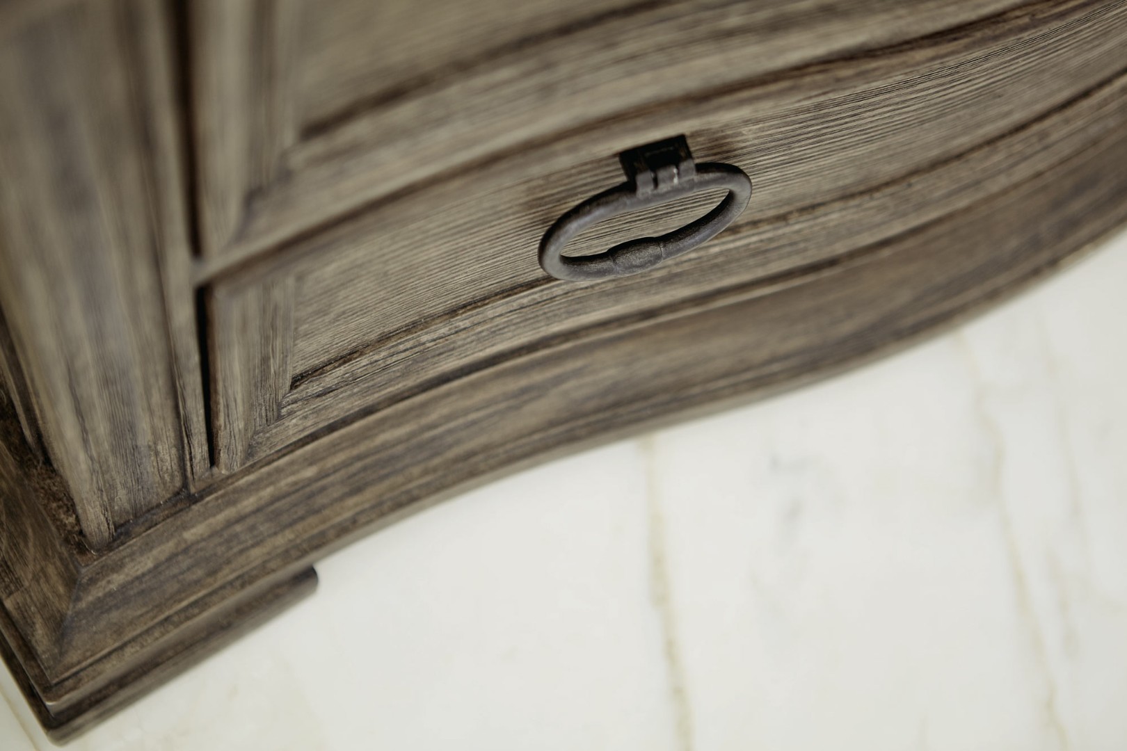 Комод Canyon Ridge Bachelor's Chest