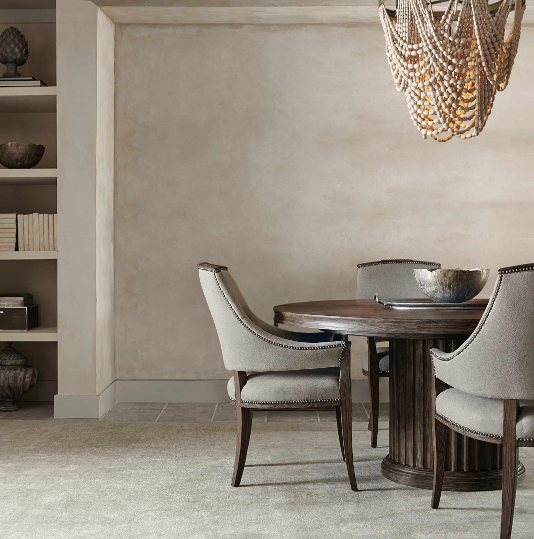 Стул с подлокотниками Canyon Ridge Upholstered Arm Chair