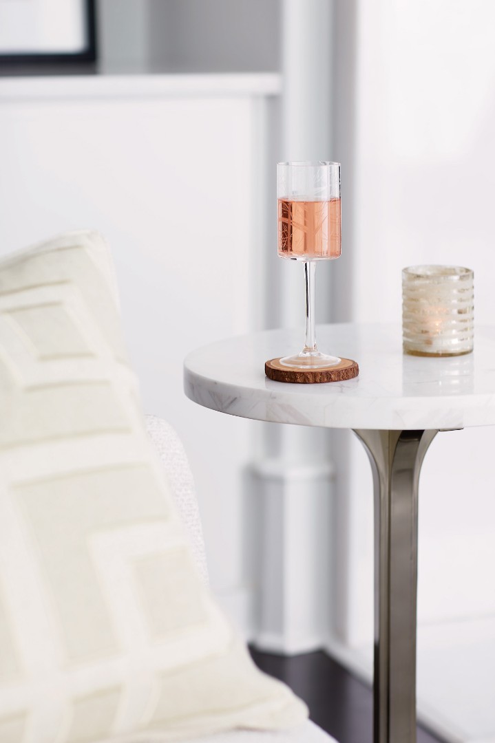 Столик придиванный Decorage Chairside Table