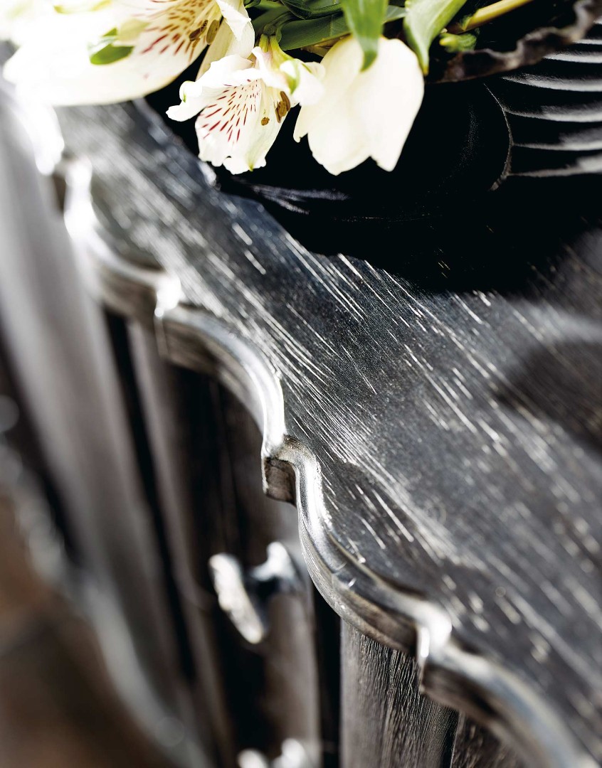 Комод Mirabelle Bachelor's Chest