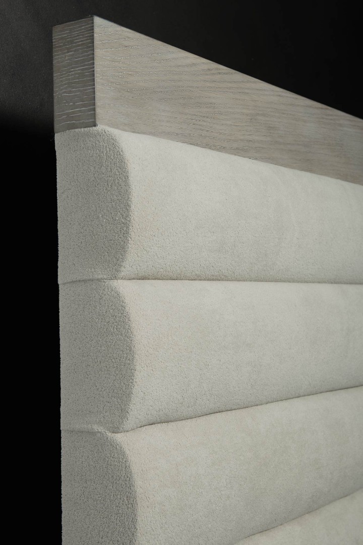 Кровать Linea Upholstered Channel Bed Queen