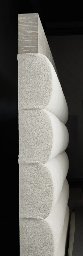 Кровать Linea Upholstered Channel Bed Queen