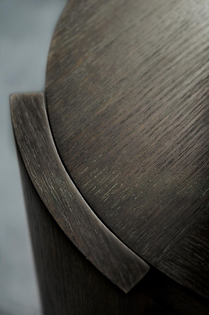 Столик прикроватный/придиванный Linea Round Chairside Table