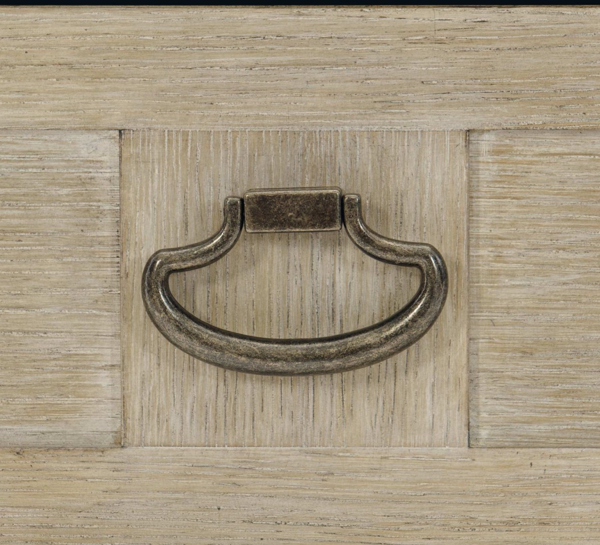 Комод Santa Barbara Bachelor's Chest with Stone Top